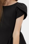 Tulpių formos trumpų rankovių detalė, juoda Rumi suknelė