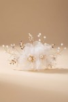 plaukų segė mergaitėms, elegantiška segė, segė su gėlėmis, aksesuaras šventėms, segė krikštynoms, mergaičių vestuvių aksesuarai, plaukų papuošalai vaikams, segė su kristalais ir perliukais, šventinė plaukų segė